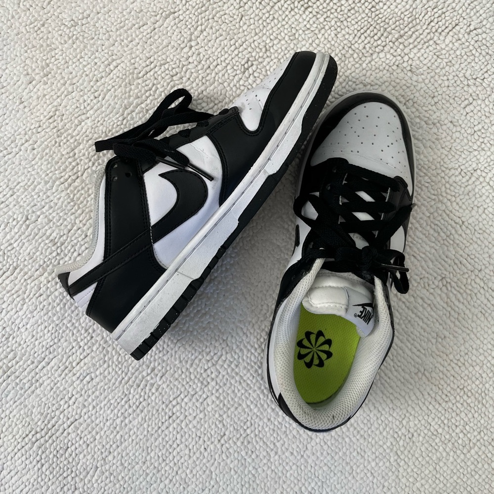 Nike Dunk Low
Next Nature White Black Panda